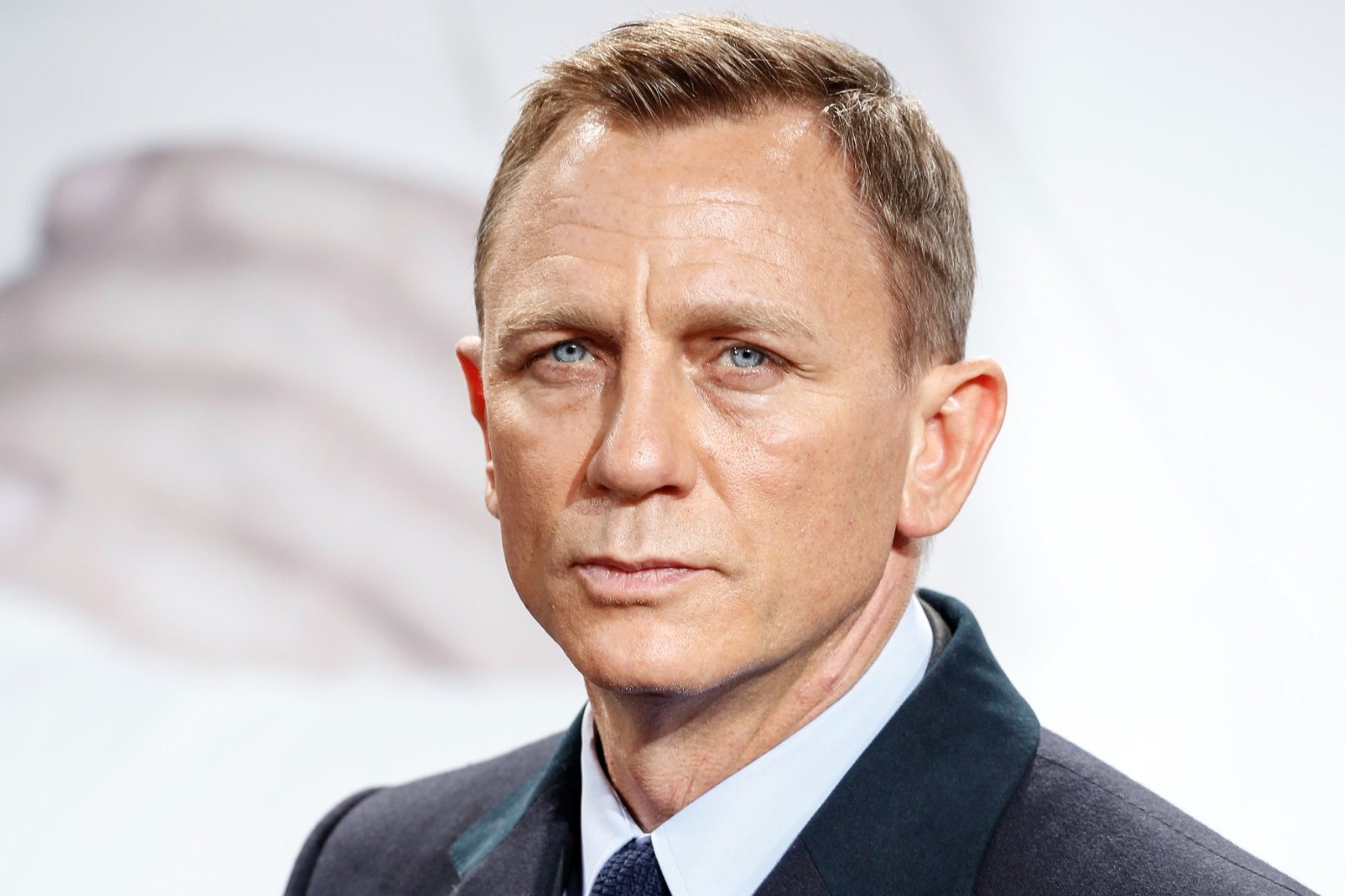 Daniel Craig reveals his reaction to being offered the part of James Bond 